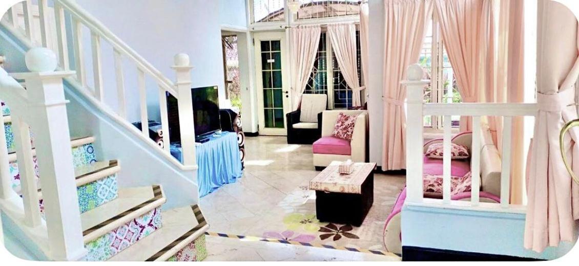 Vila Princess,Sentul 4Bedroom Dan Tenda Camping,Private Pool, Tenis Meja, Mini Billiard, Karaoke, Ayunan,Bbq, 08Satu3 80Satu6 4Satu5Satu بوكور المظهر الخارجي الصورة